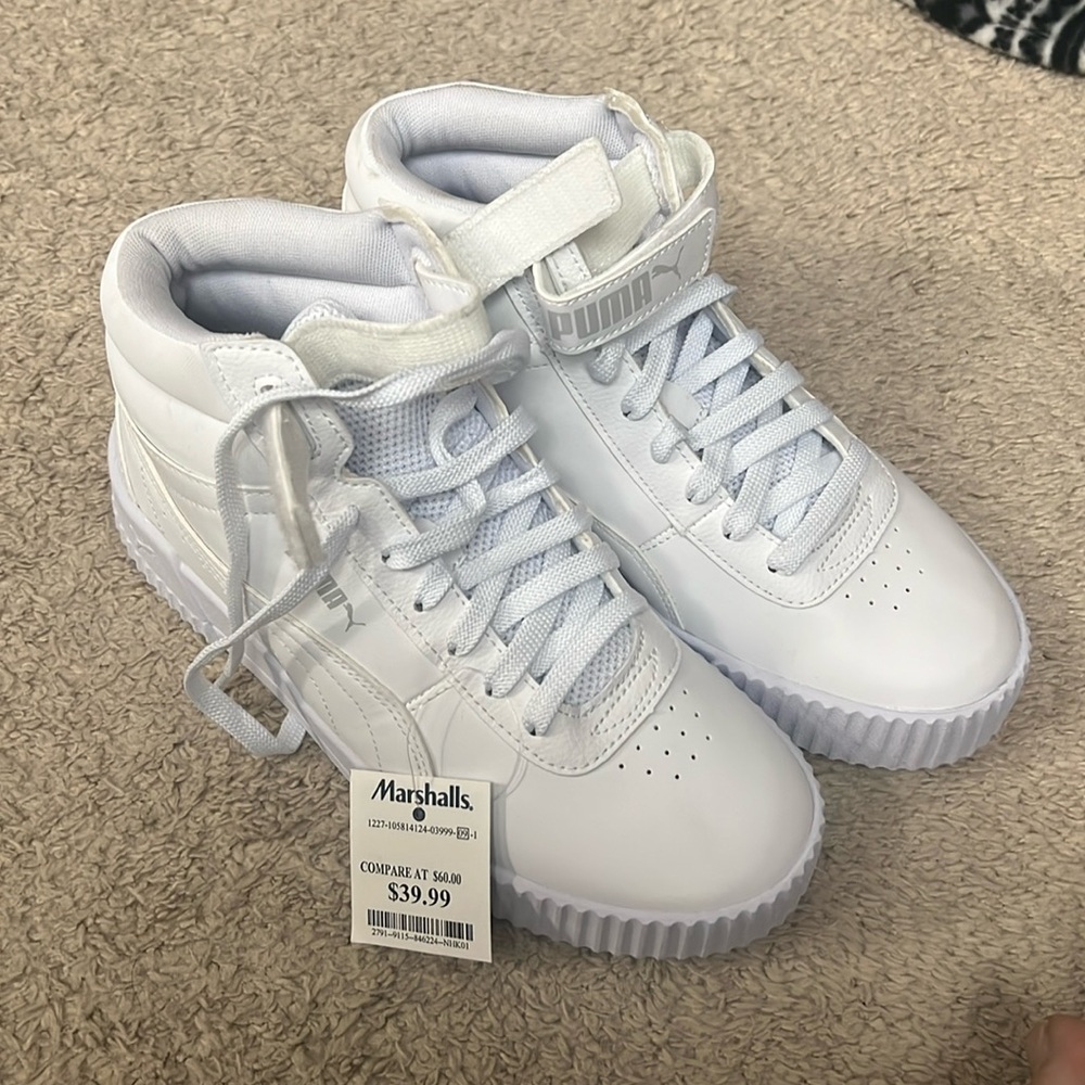 NWT white Puma high top sneakers size 8.5W